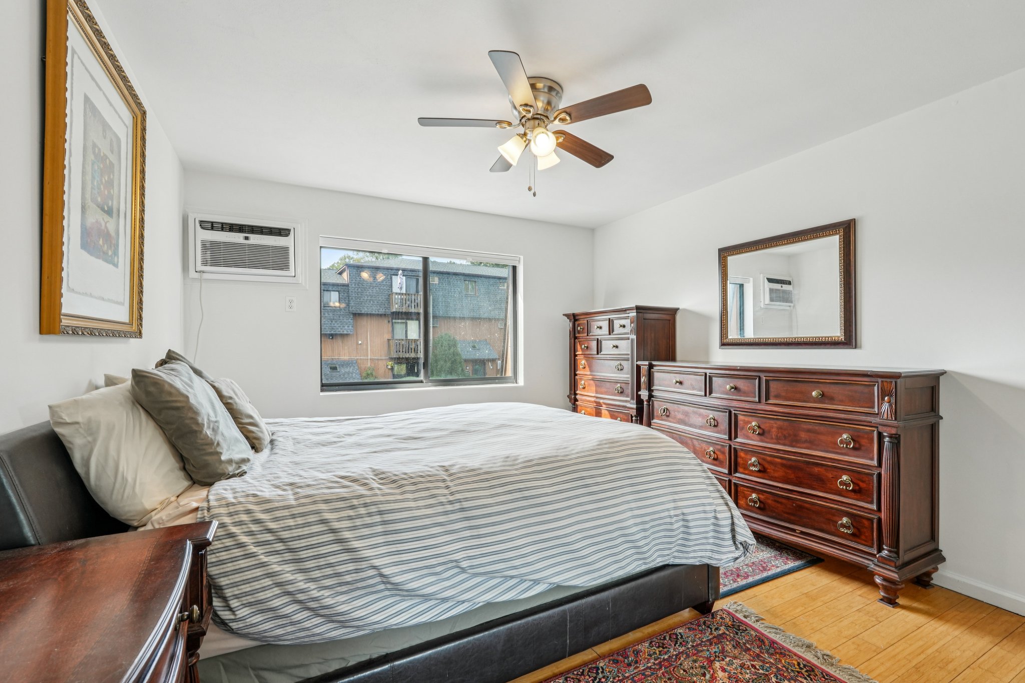 High Ave-S0110-022.jpg