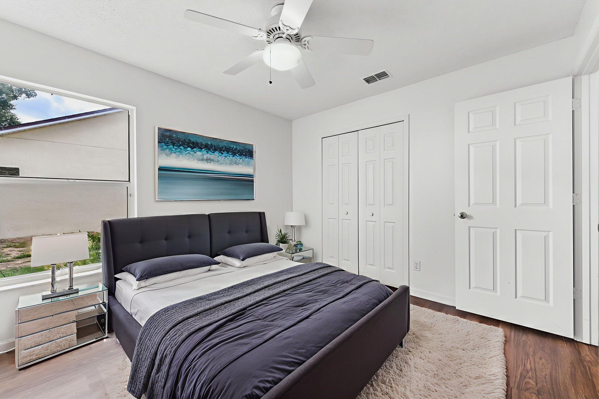 DSC_5666 virtually staged.jpeg