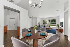 DSC_5441 virtually staged.jpeg