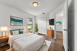 DSC_5636 virtually staged.jpeg