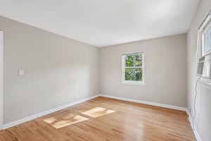 Orangeburg Rd-S0809-022.jpg