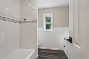 Orangeburg Rd-S0809-032.jpg