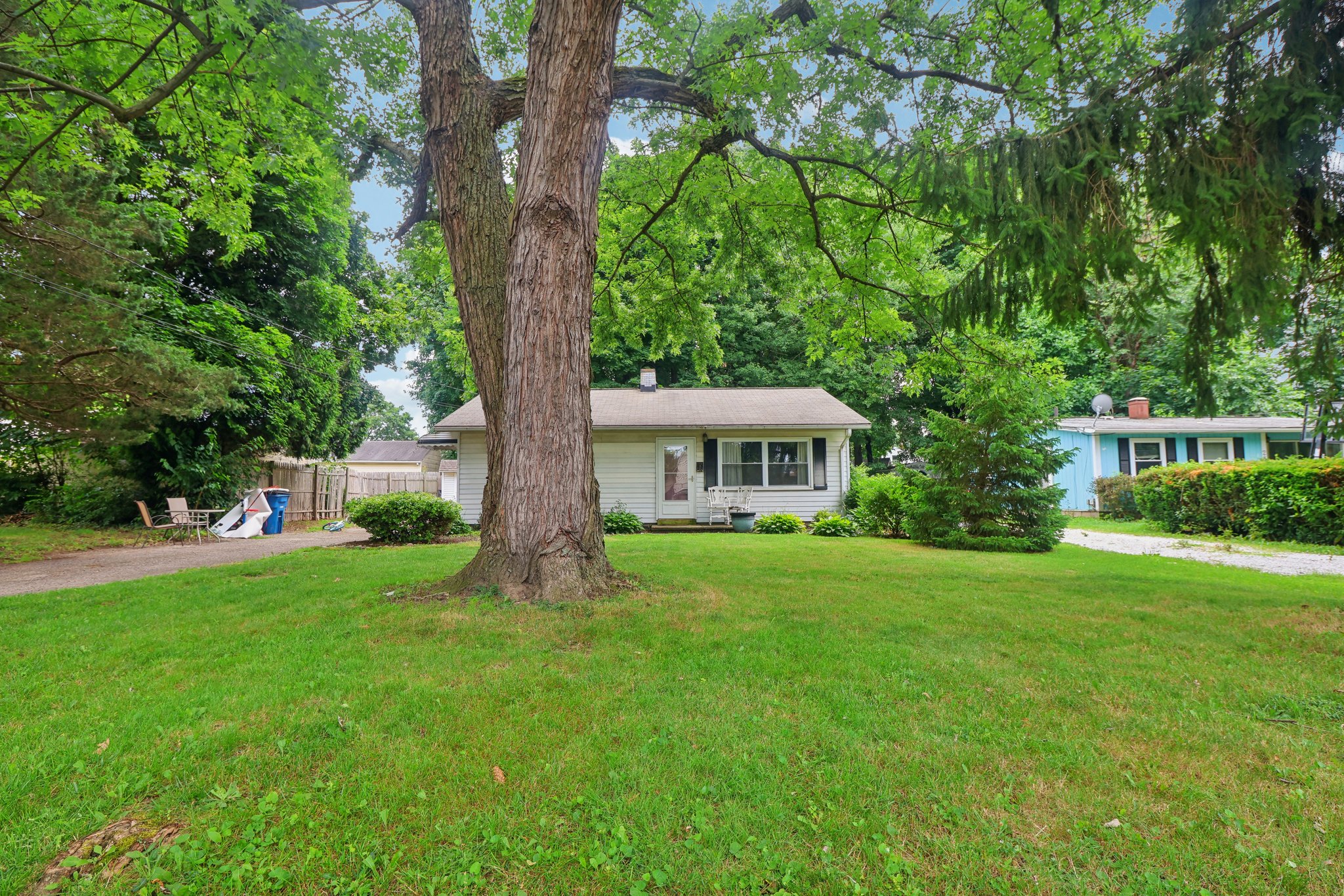 Stonehaven Dr-006.jpg