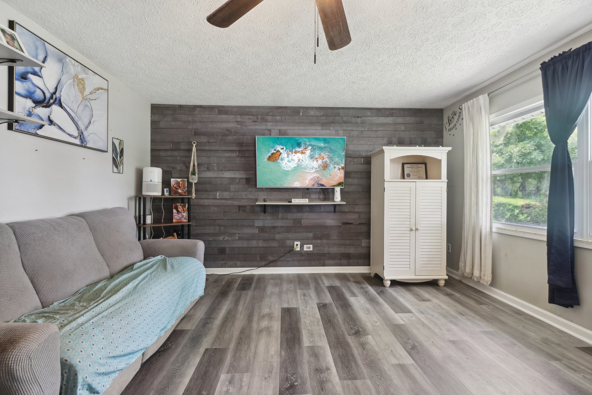 Stonehaven Dr-010.jpg
