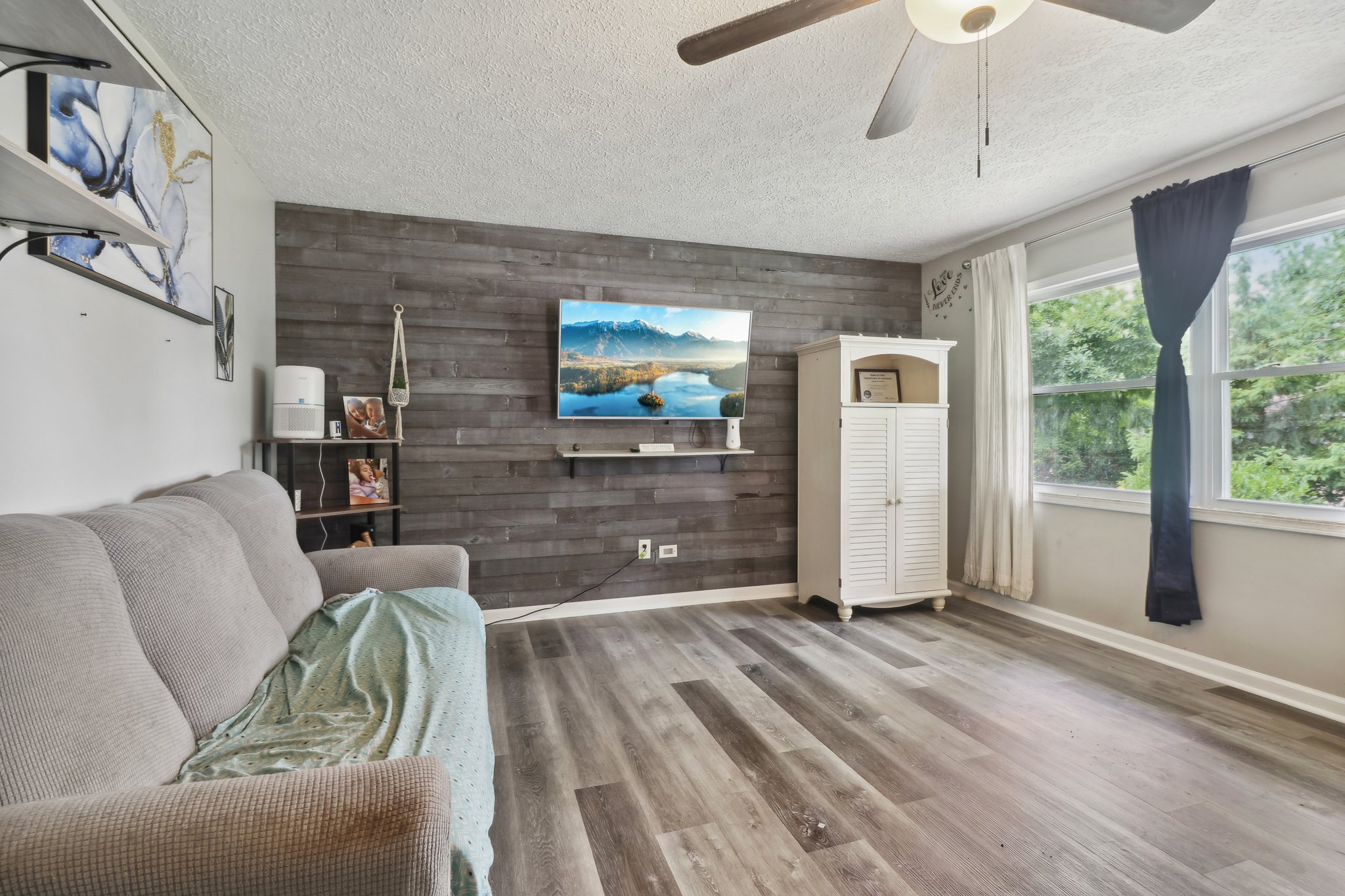 Stonehaven Dr-011.jpg