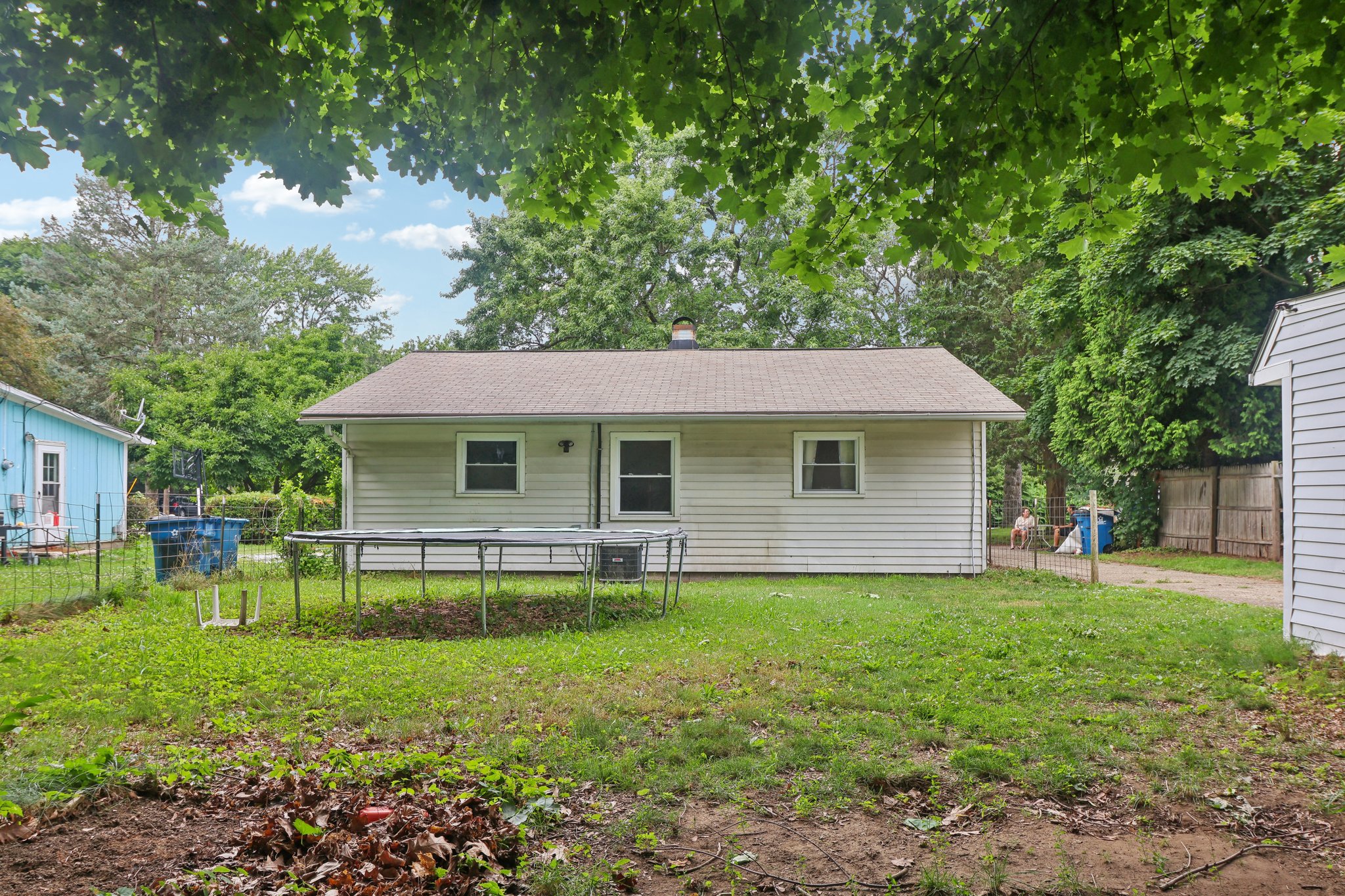 Stonehaven Dr-036.jpg