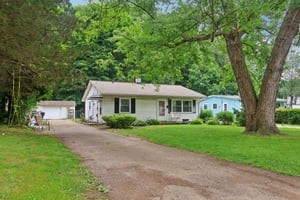 Stonehaven Dr-003.jpg