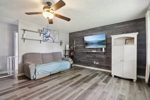 Stonehaven Dr-009.jpg