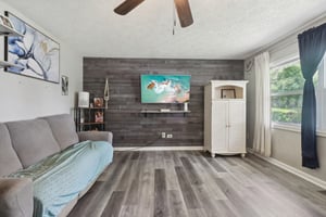 Stonehaven Dr-010.jpg