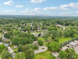 Stonehaven Dr-046.jpg