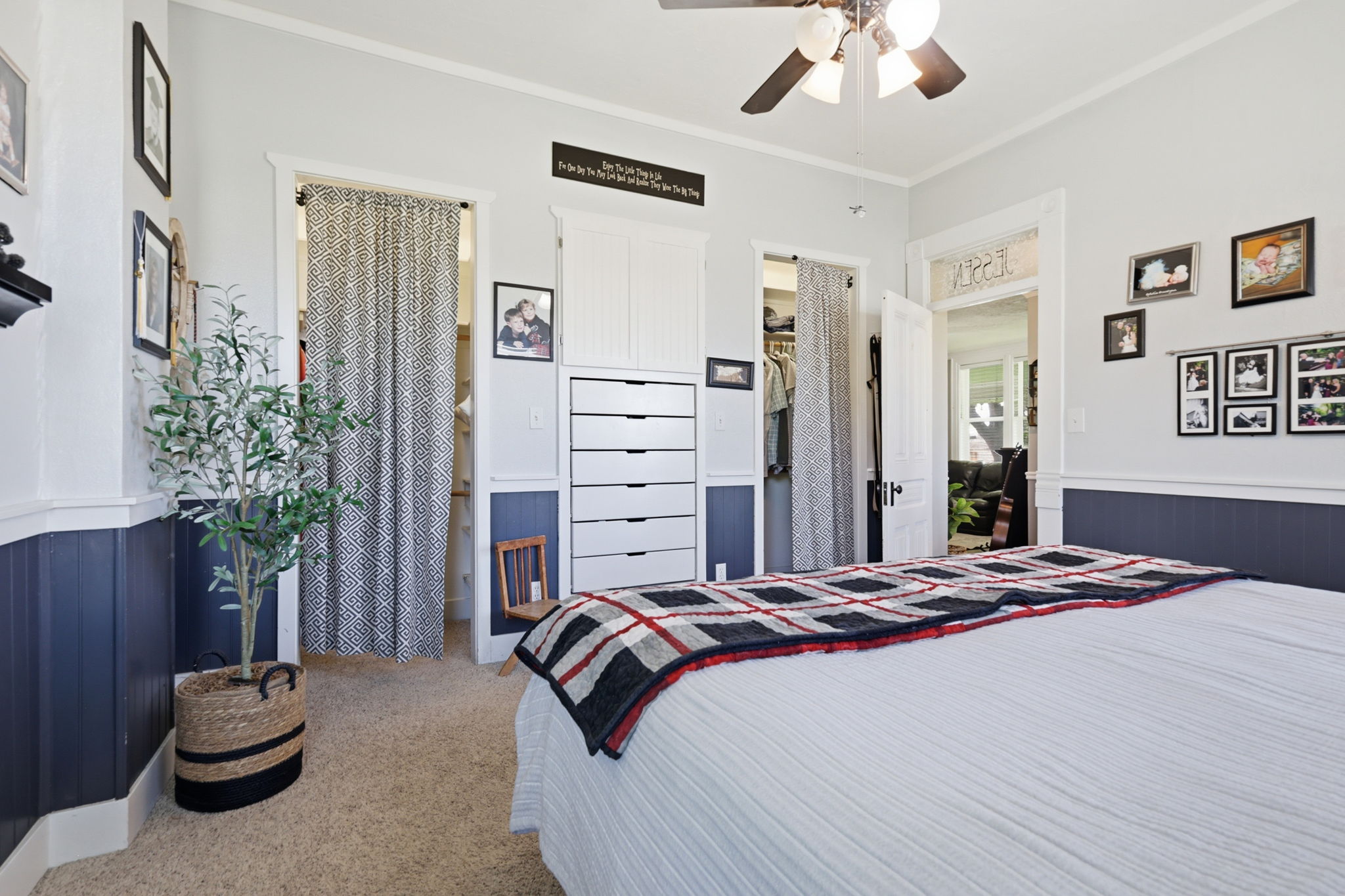  Photo 37
