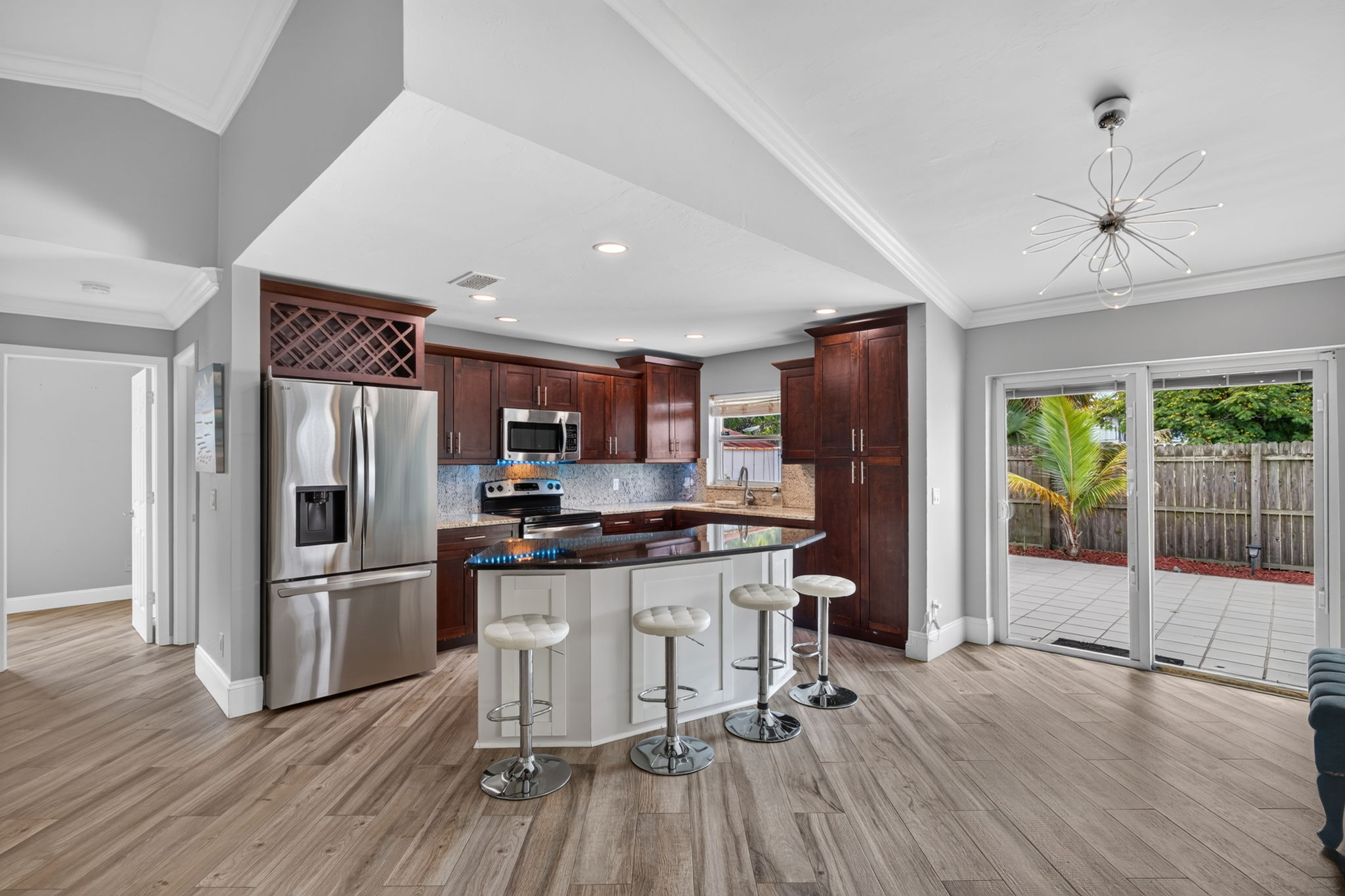 Breakfast Bar 1 of 2