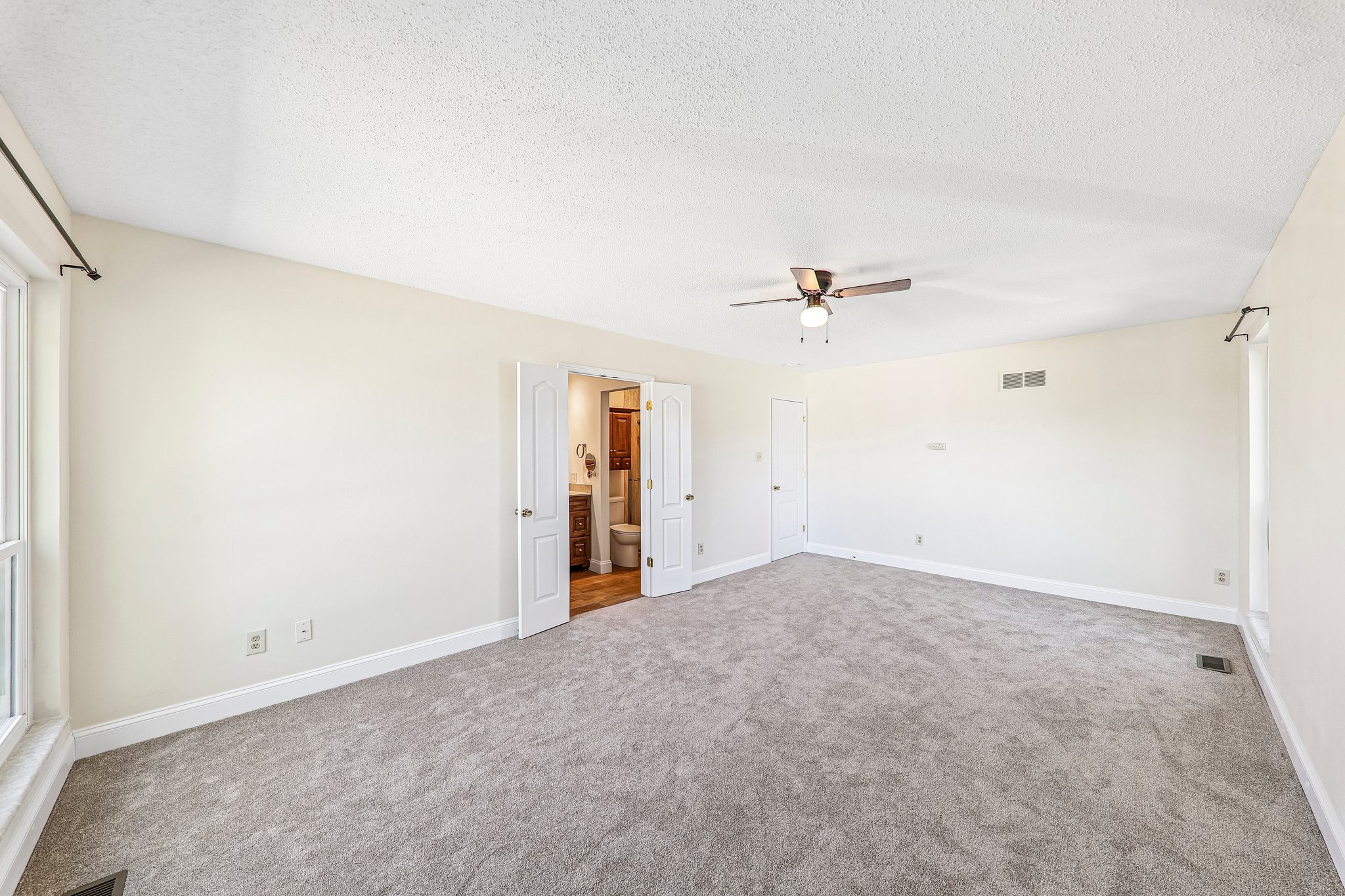 2940 Katie Ct-S2010-036.jpg