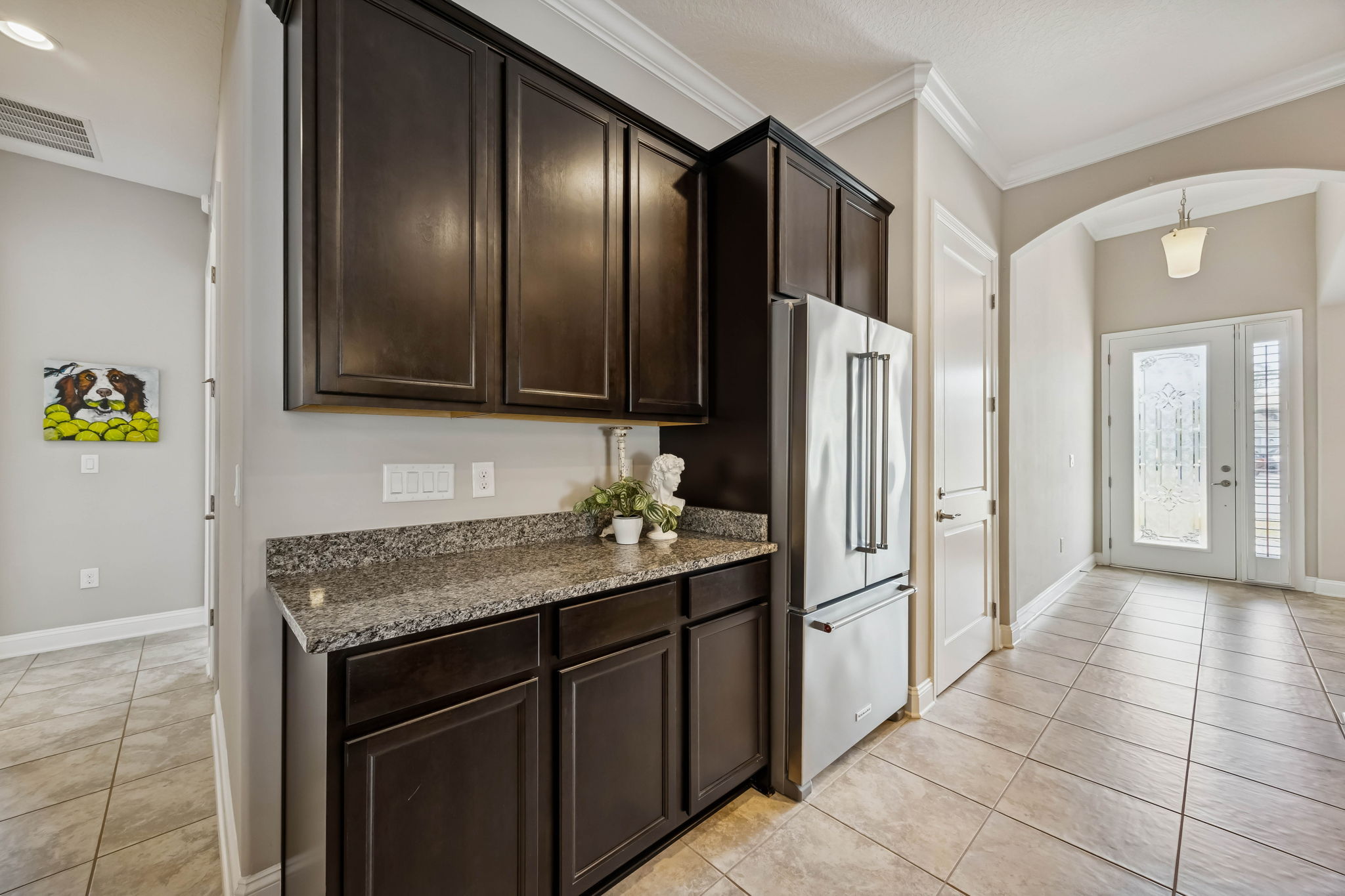... 42" espresso shaker cabinetry provides abundant storage with a clean, classic profile