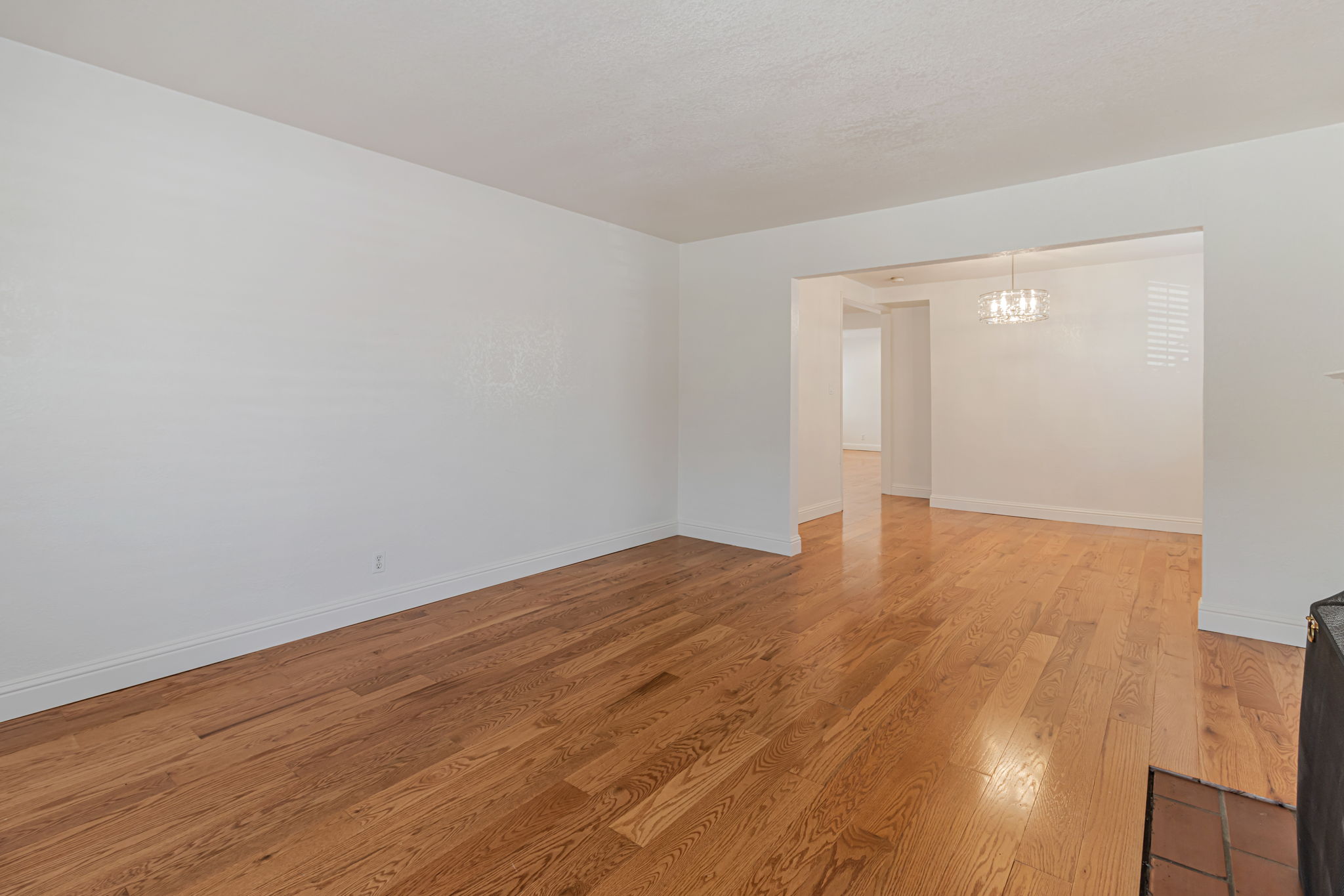 010_2940 Somerset Ave _