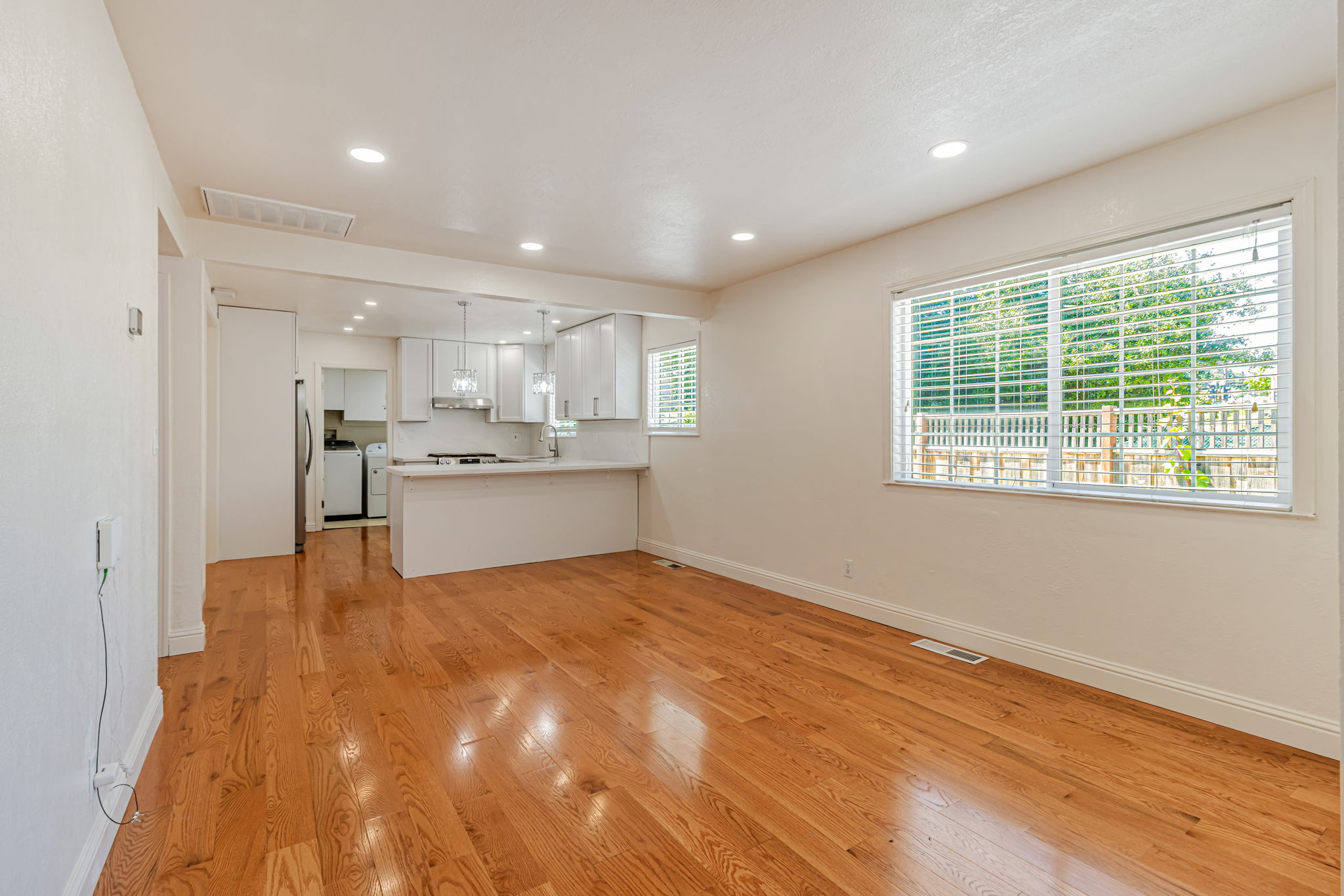014_2940 Somerset Ave _