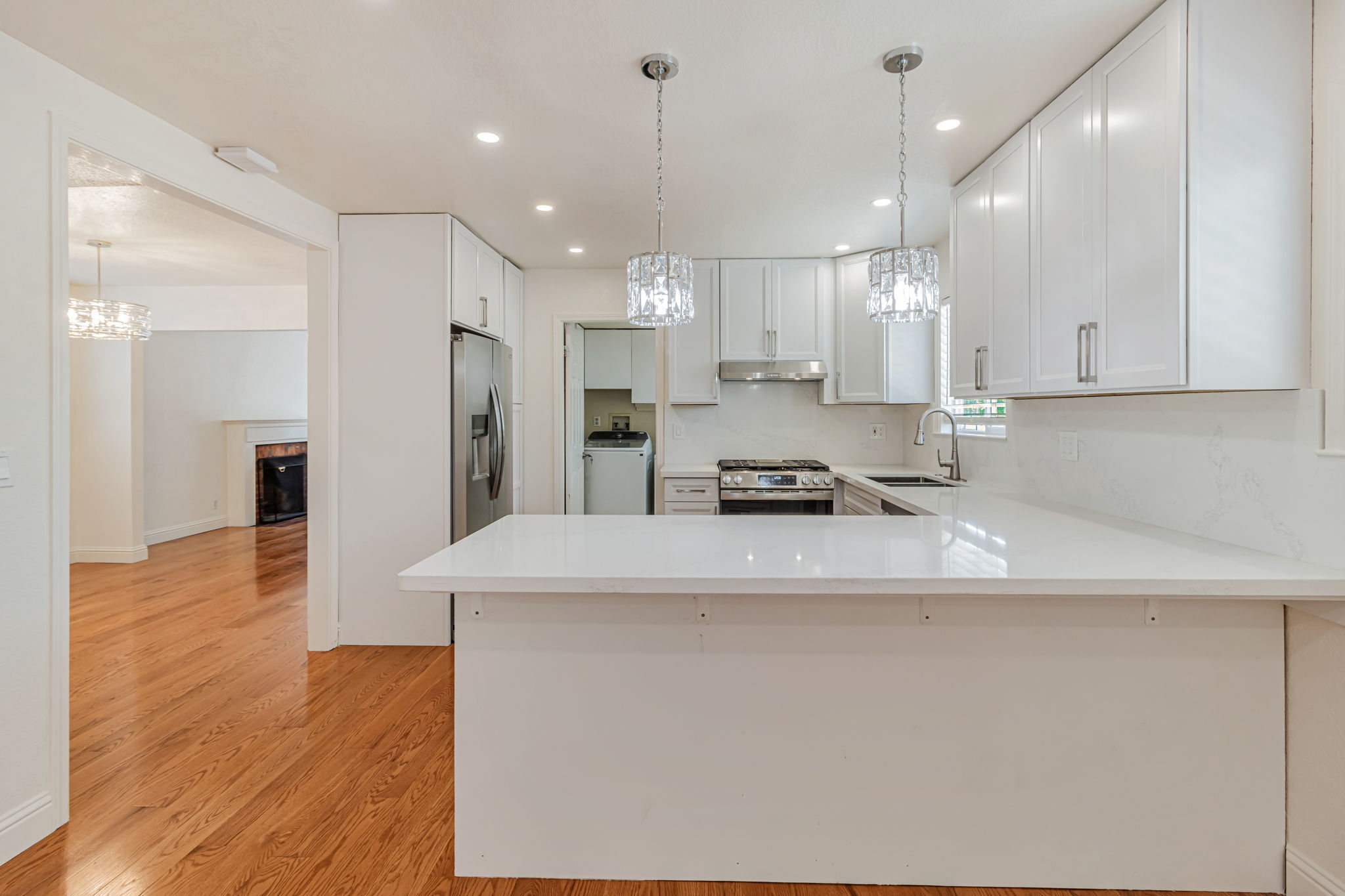 015_2940 Somerset Ave _