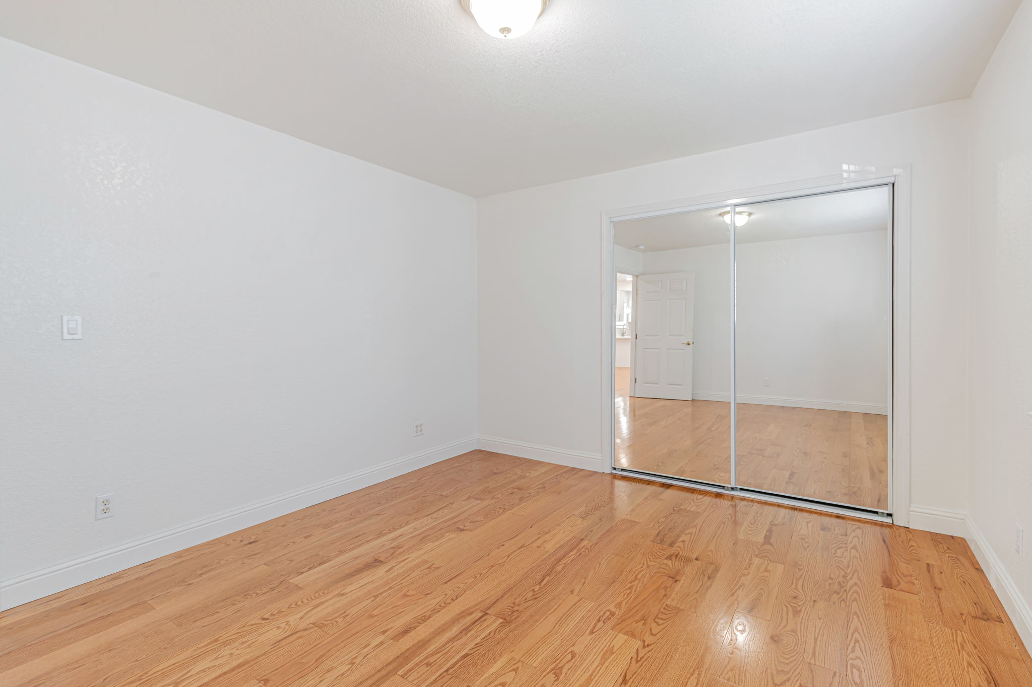 025_2940 Somerset Ave _