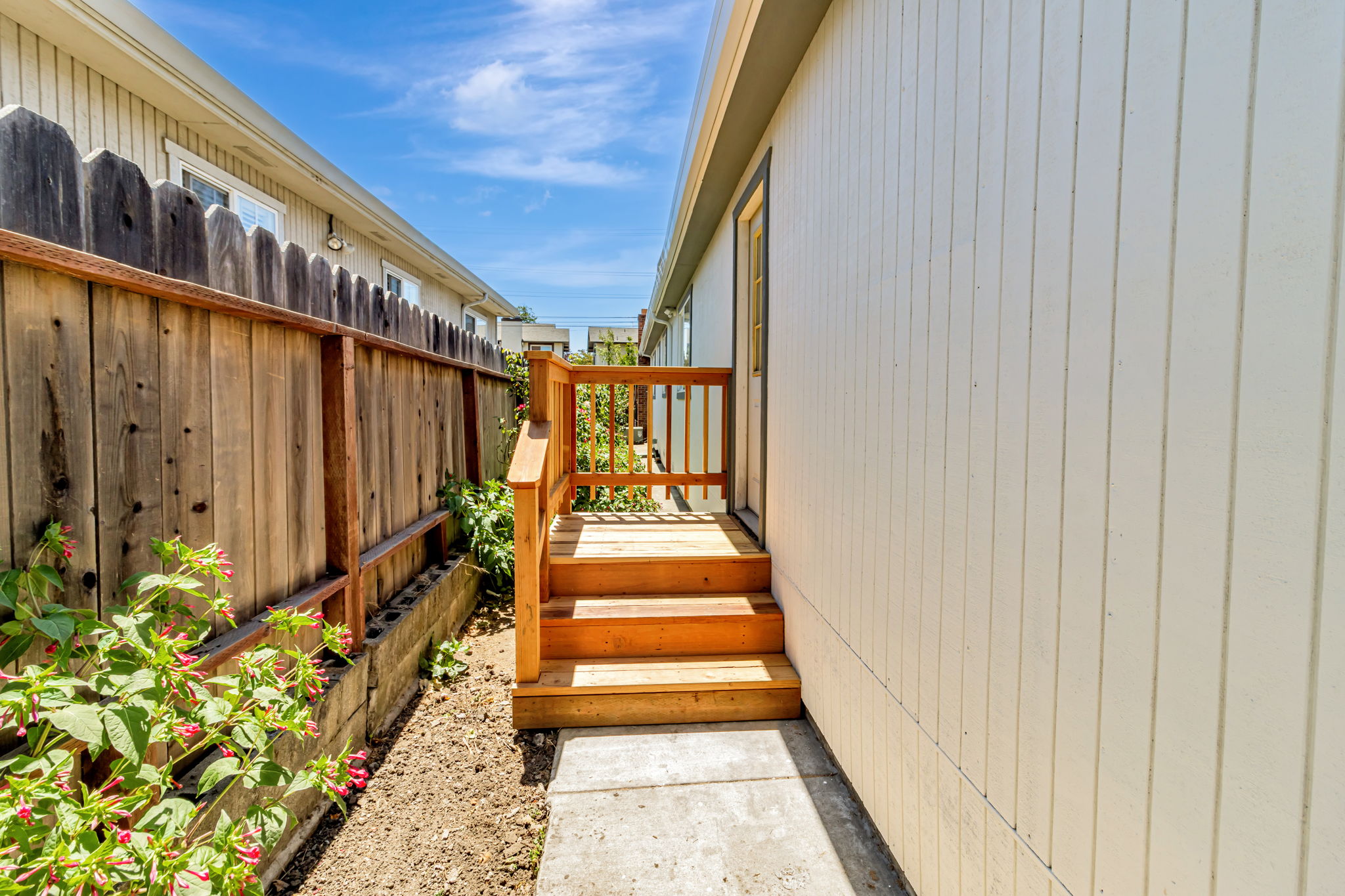 043_2940 Somerset Ave _