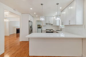 015_2940 Somerset Ave _