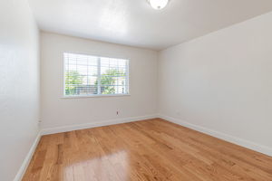 029_2940 Somerset Ave _