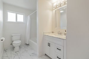 038_2940 Somerset Ave _