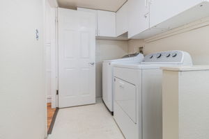 041_2940 Somerset Ave _