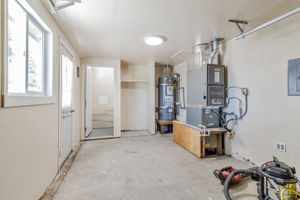 042_2940 Somerset Ave _