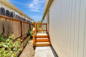 043_2940 Somerset Ave _