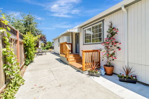 044_2940 Somerset Ave _