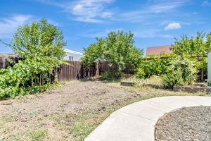 050_2940 Somerset Ave _
