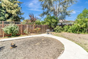 051_2940 Somerset Ave _