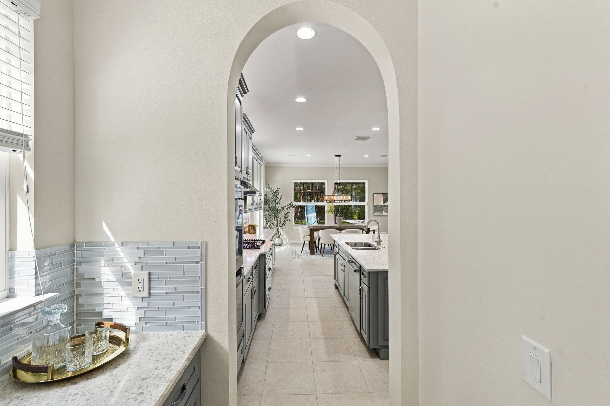 Interiors (11)