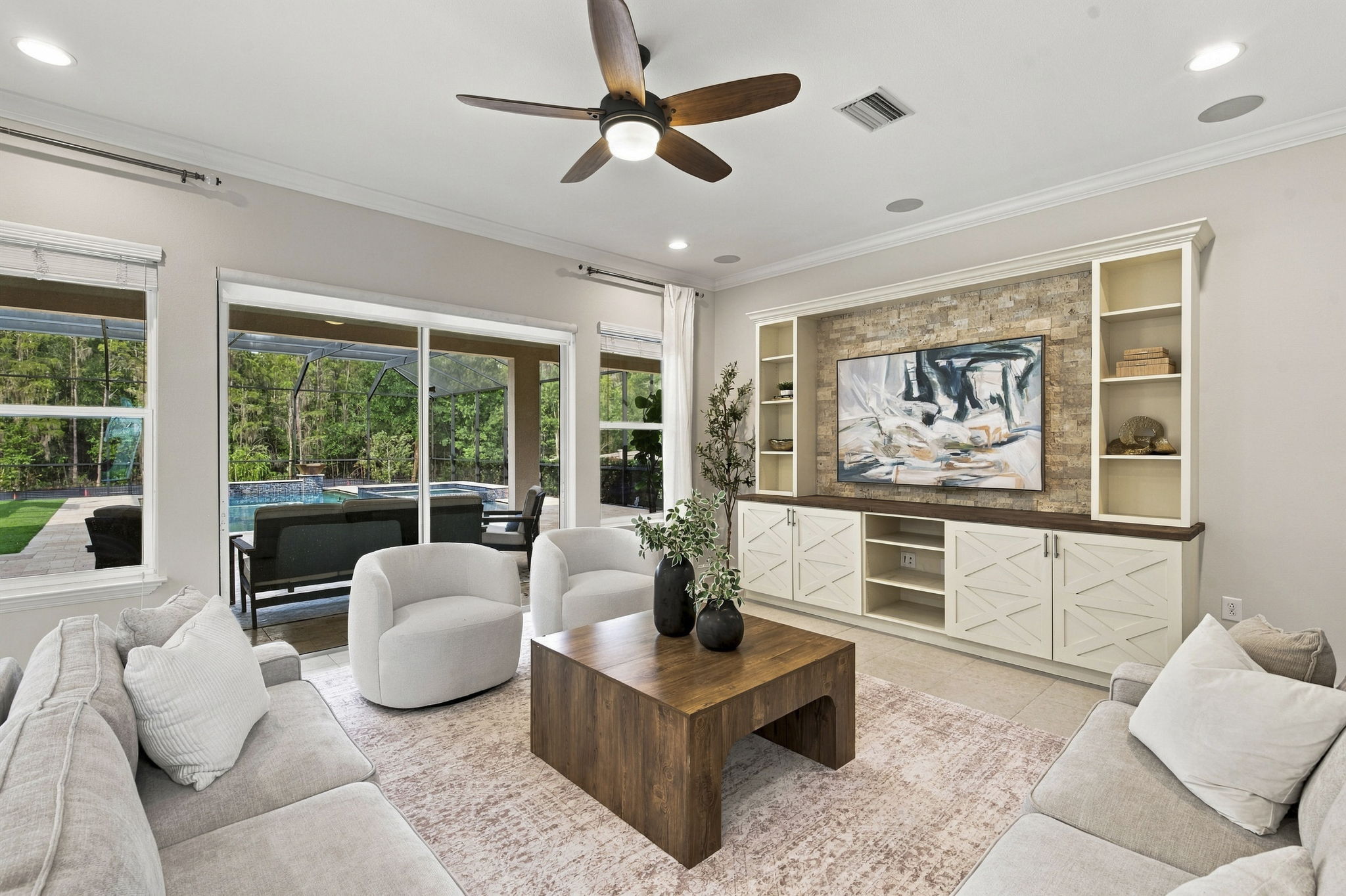 Interiors (27)
