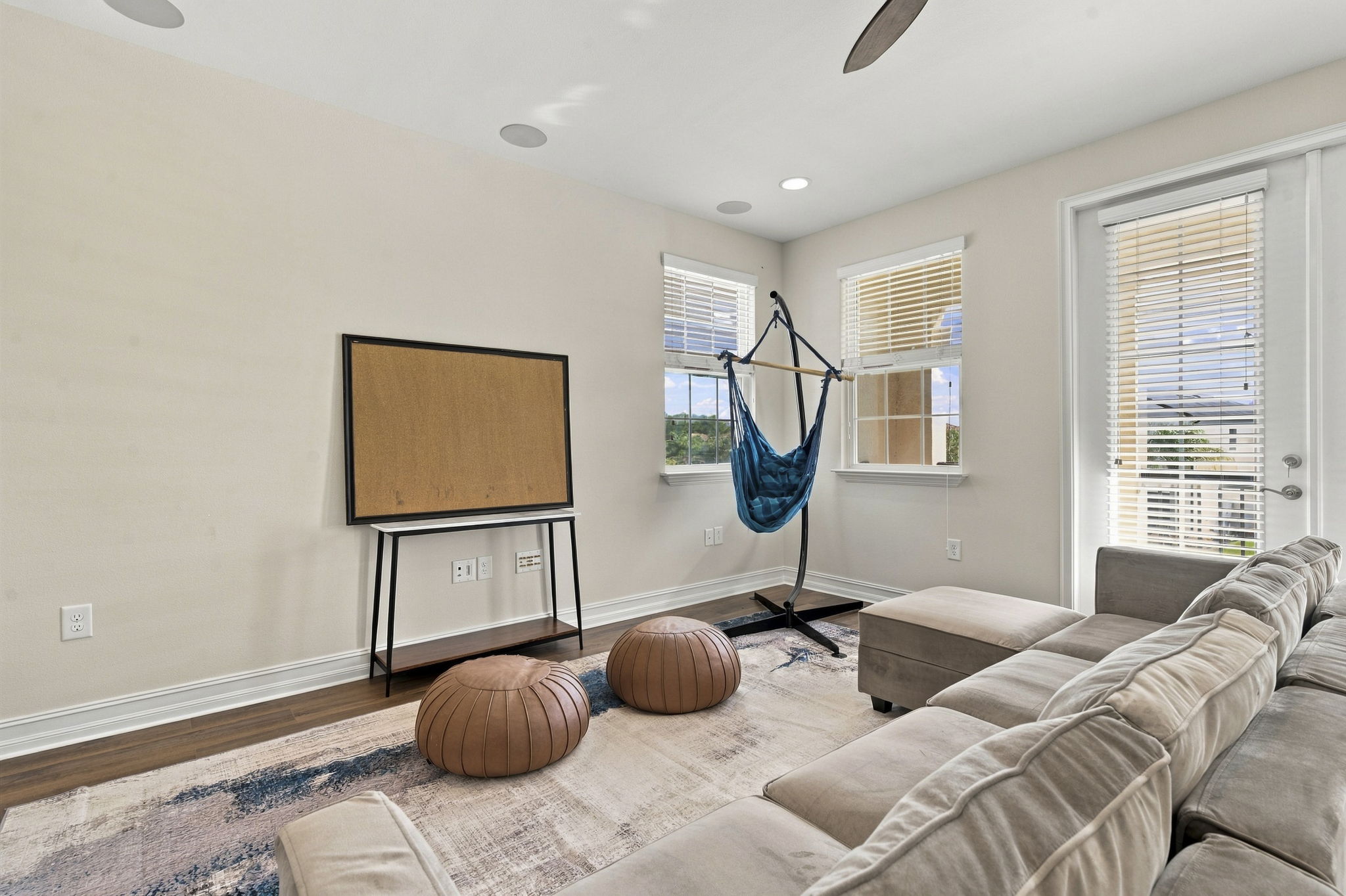 Interiors (45)