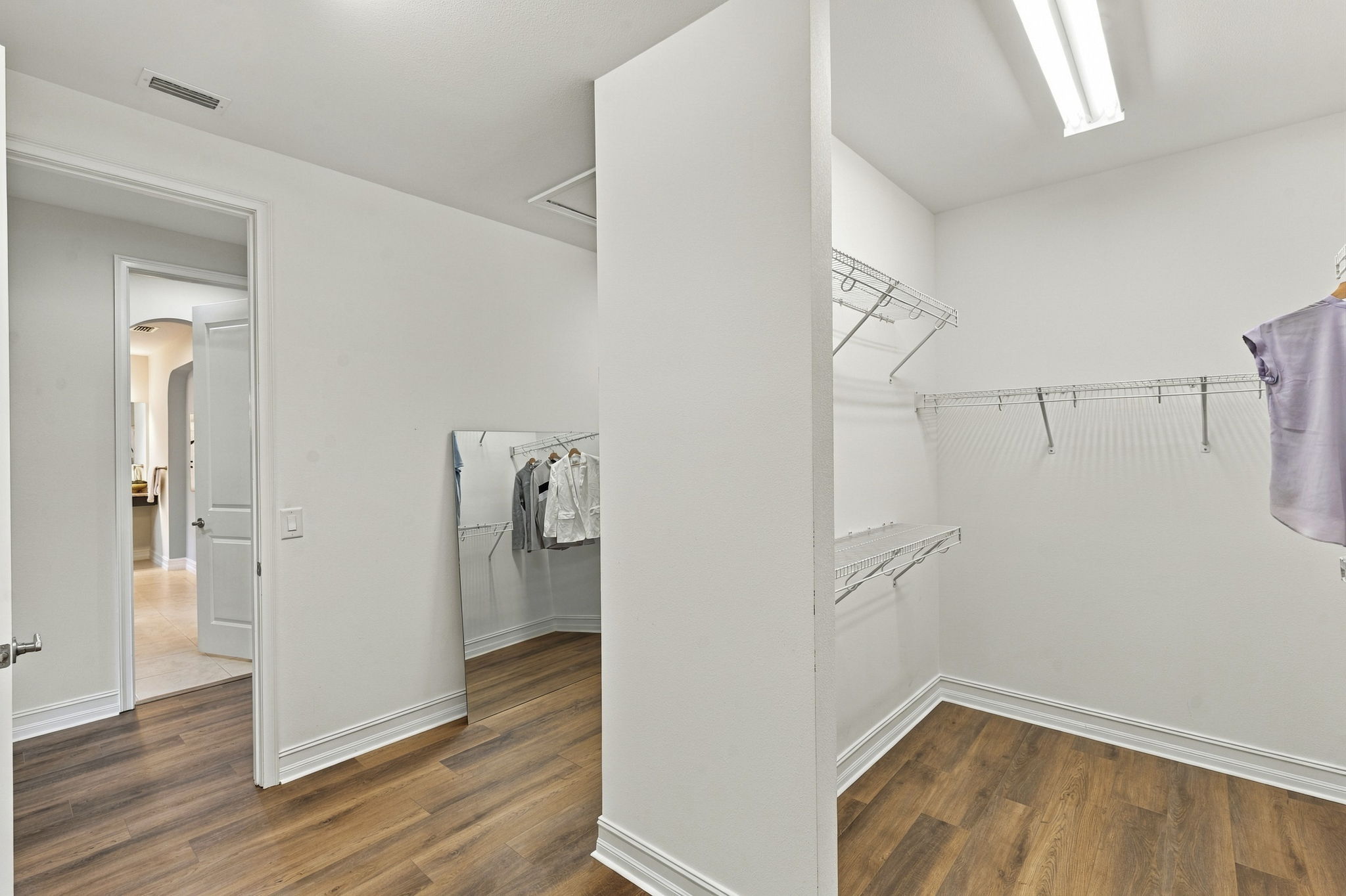 Interiors (65)