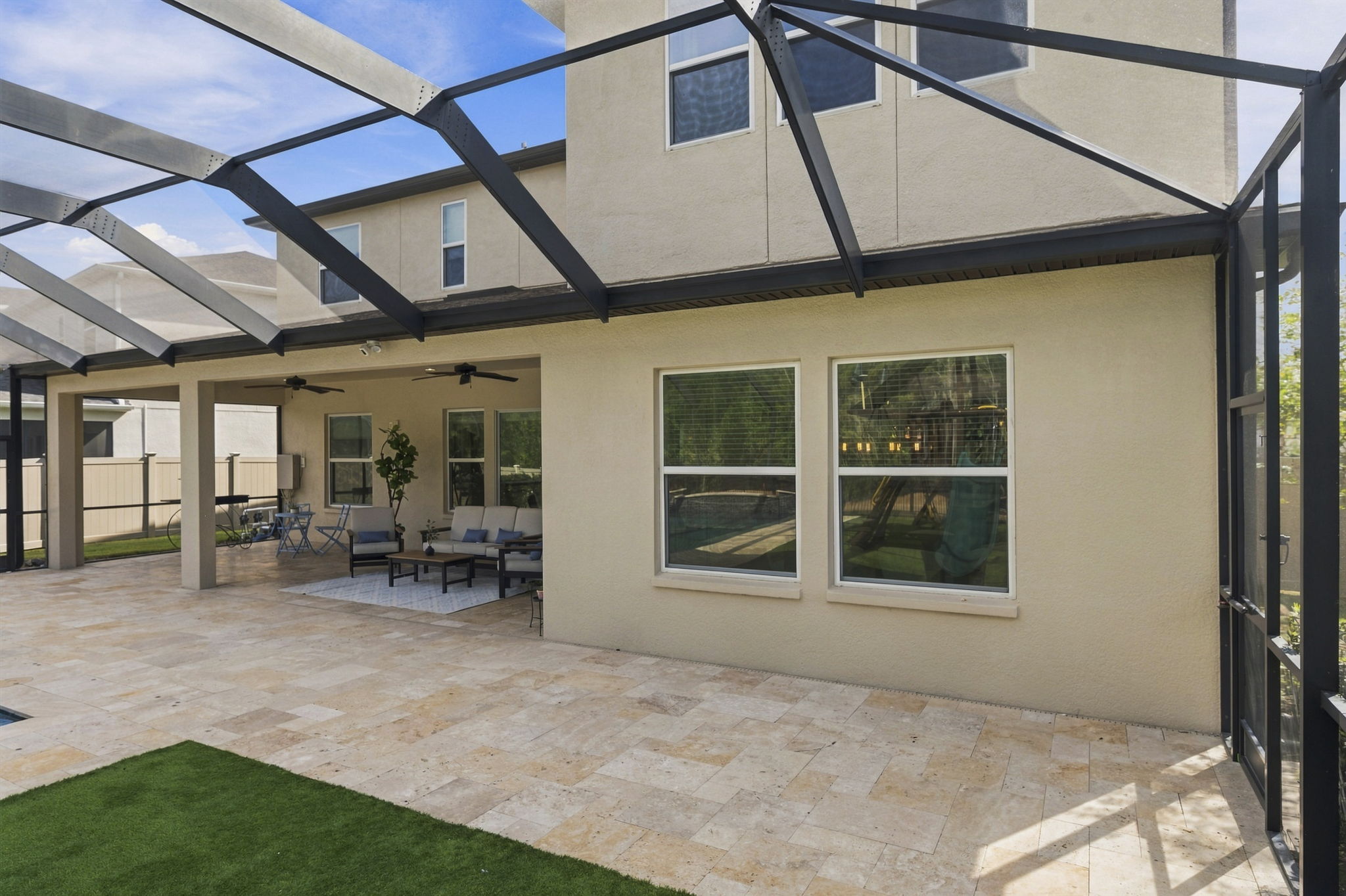 Rear Exteriors (18)