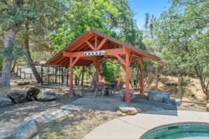 Outdoor Dining Area