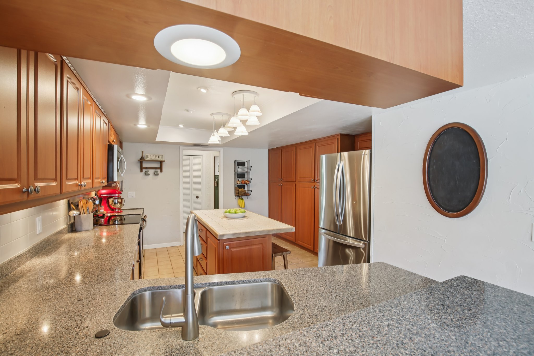 Mayfair Ct-S0702-016.jpg