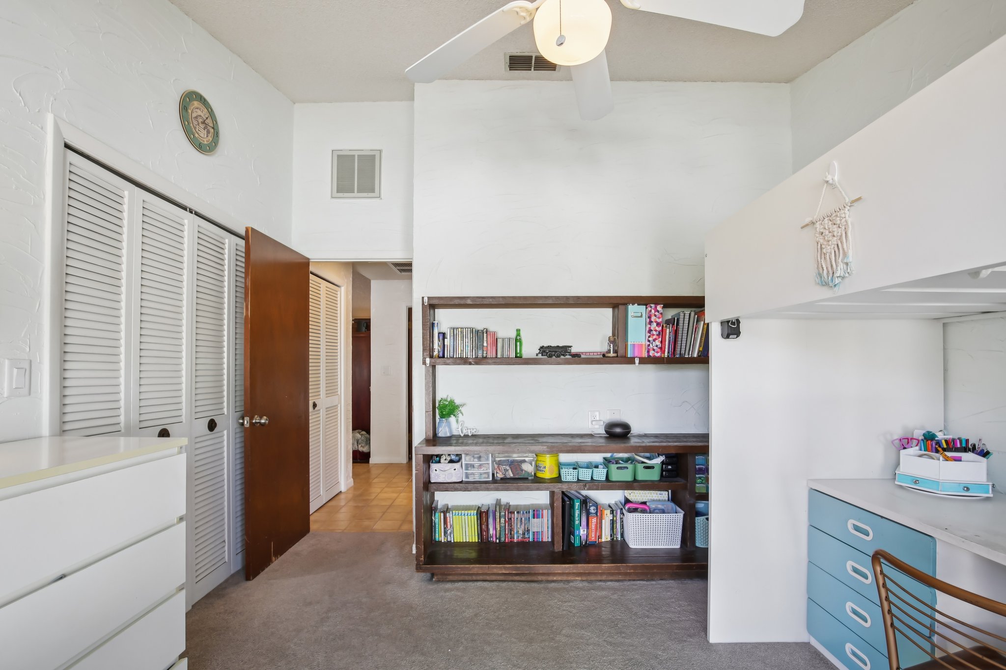 Mayfair Ct-S0702-020.jpg