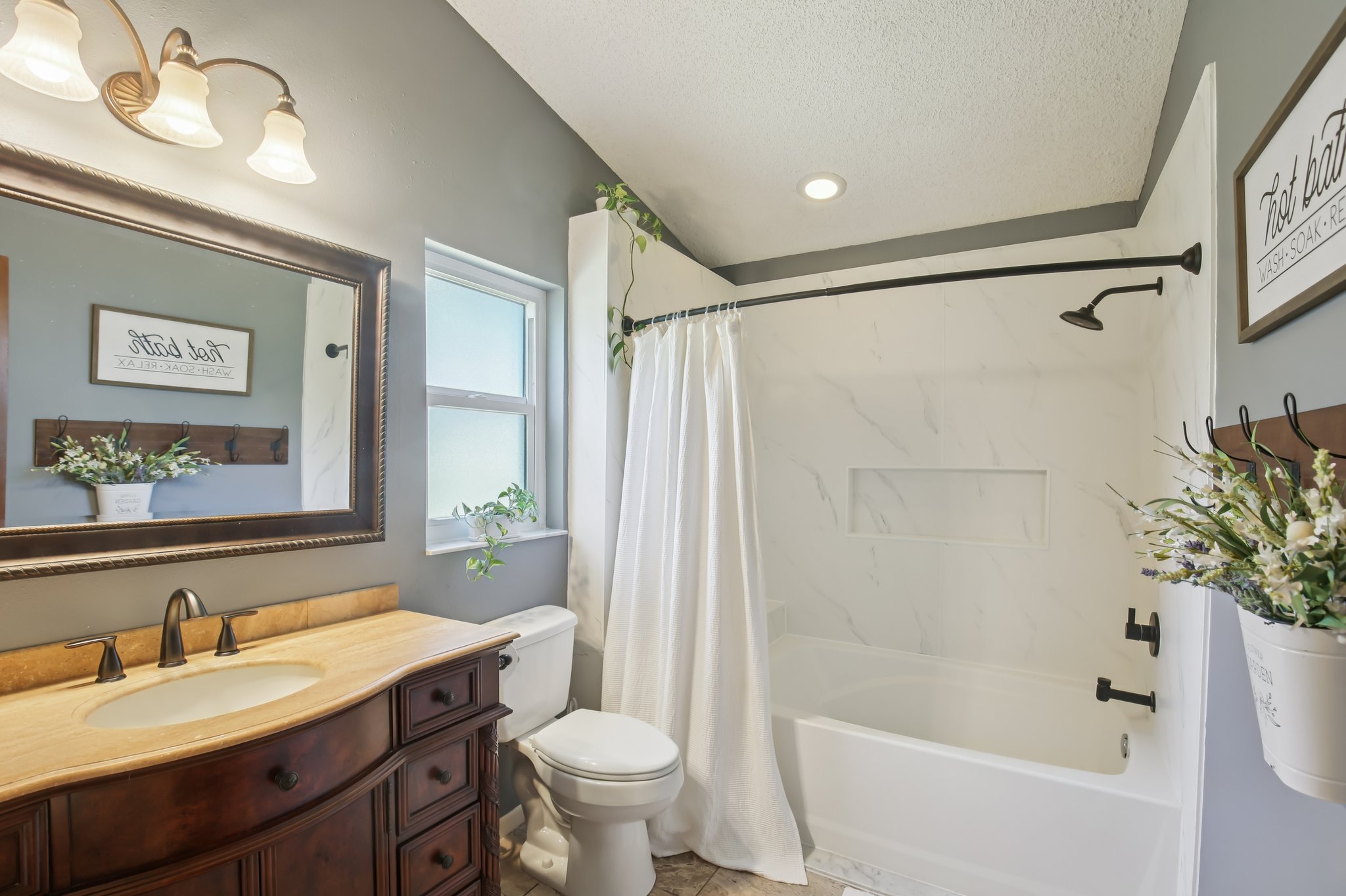 Mayfair Ct-S0702-026.jpg