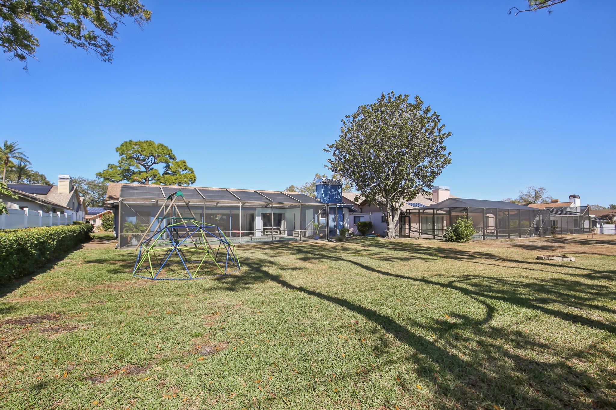 Mayfair Ct-S0702-053r.jpg