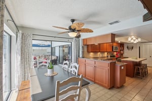 Mayfair Ct-S0702-017.jpg