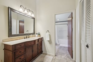 Mayfair Ct-S0702-025.jpg