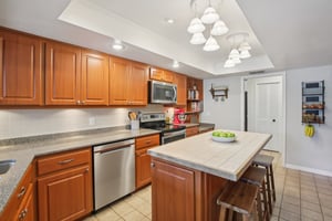 Mayfair Ct-S0702-015r.jpg