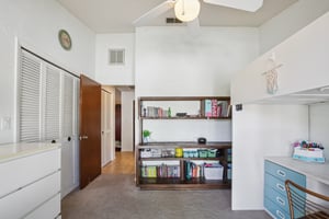 Mayfair Ct-S0702-020r.jpg