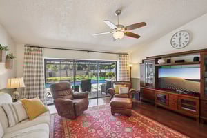 Mayfair Ct-S0702-034r.jpg