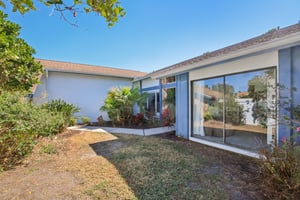 Mayfair Ct-S0702-054r.jpg