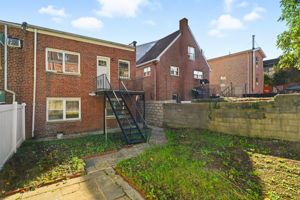  Photo 46