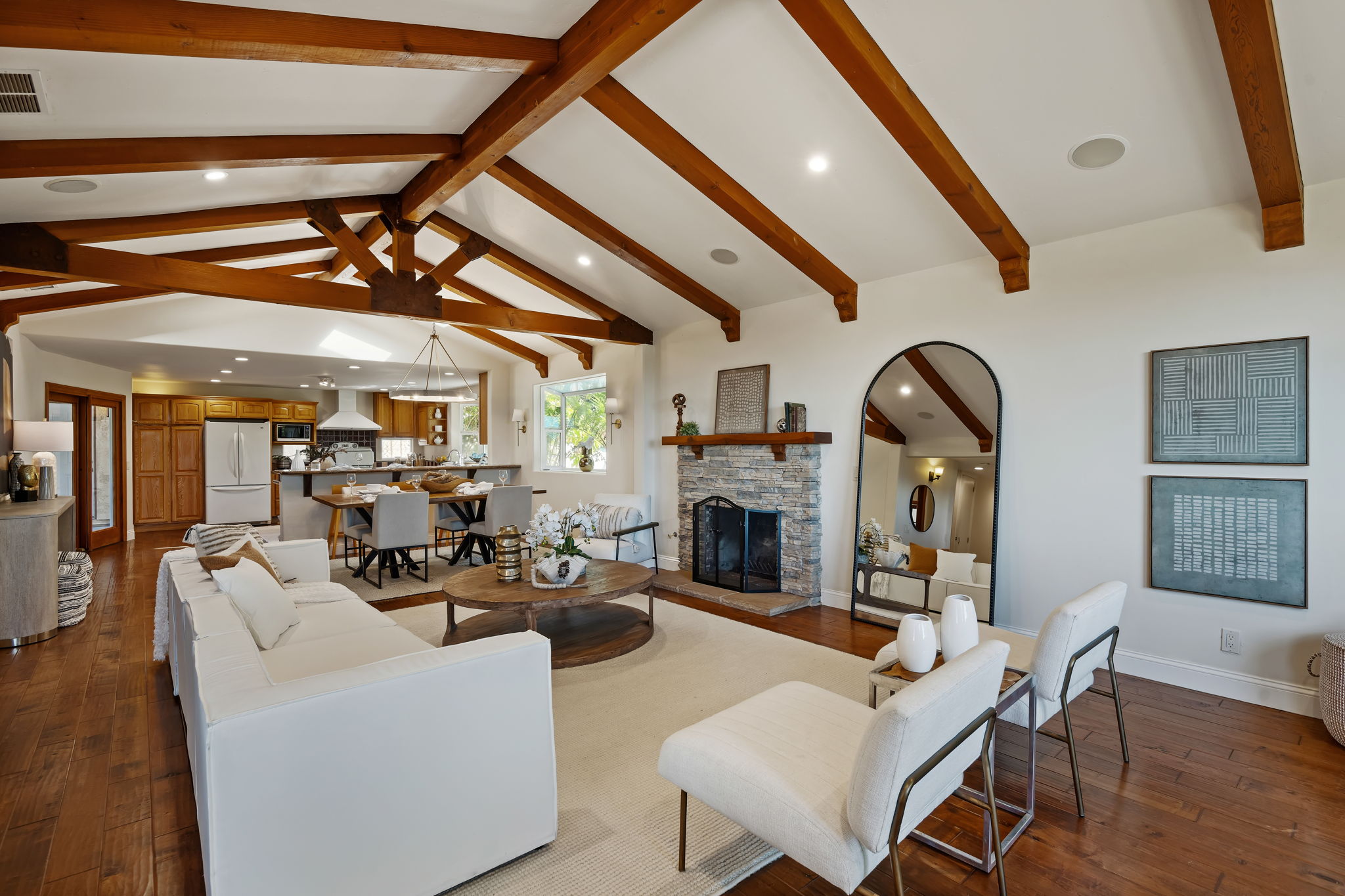 07-Living Room